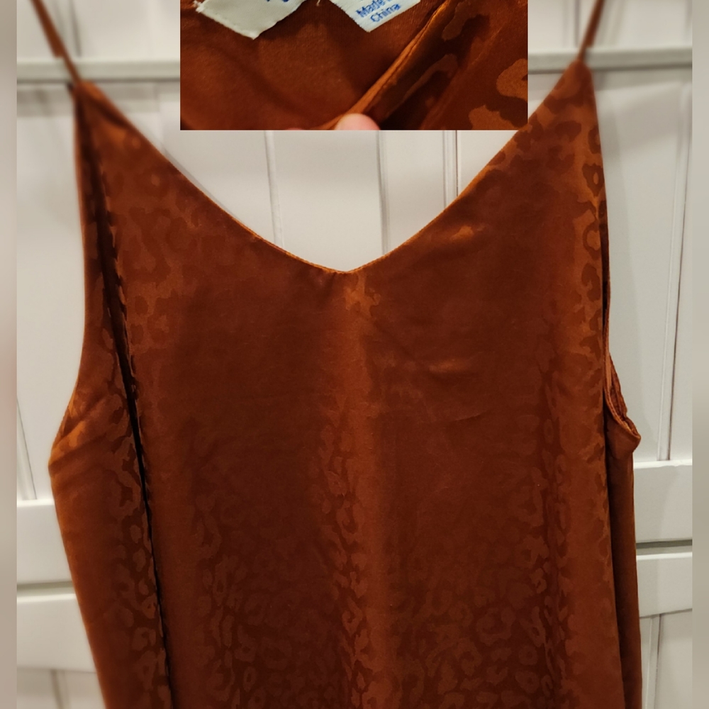 She + Sky Brown Sleeveless Camisole Velvet Top